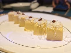 黑松露榛子豌豆方-逸馥荟(人广来福士店)
