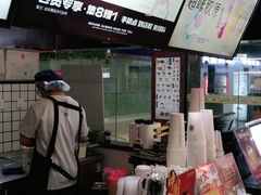 -沪上阿姨·精选茶饮(十一经路店)