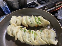 -无名氏宵夜小摊(祝家三姐妹馄饨店)