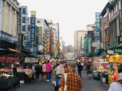 -六合夜市