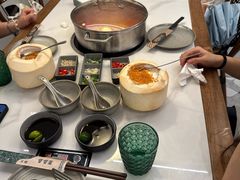 -喃喃椰·糟粕醋·椰子鸡火锅(七堡花园店)