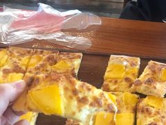 榴芒满满薄脆披萨-埠口精酿夜景餐酒吧· BREWPORT BISTRO(长嘉汇重庆之眼店)