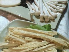 -羊家胡同·龙虾烧烤火锅(龙汇路店)