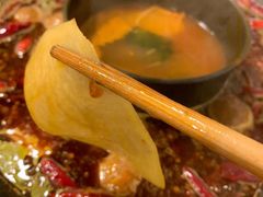 -黄潇洒老火锅(九眼桥宏济巷店)