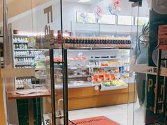 -全家便利店(世贸丽晶城店)