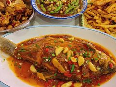 -江城燕子大排档(江汉路步行街店)