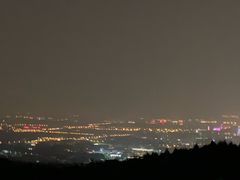 -鬼笑石后山停车场