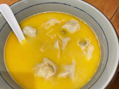 金汤黄鱼馄饨-蟹黄鱼·深夜面馆(巨鹿路店)