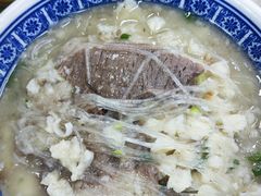 -崇德楼水盆牛羊肉泡馍馆(文艺路店)