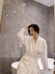 -香港倾城国际·美容美体中心