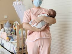 -苏州雏渐肥月嫂