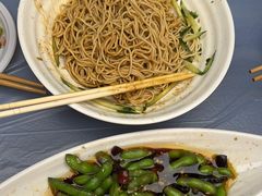 -肥肥虾庄·金牌油焖大虾(东湖欢乐谷店)