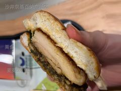 麦麦夜小堡-麦当劳(沙井京基百纳广场店)