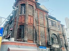 -梅记大块头爆鱼店(乍浦路店)