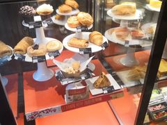 面包甜点陈列柜-星巴克臻选(重庆沙坪坝店)