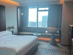 -上海龙之梦万丽酒店