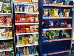 -全家便利店(桂平路店)