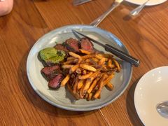 -ROAST coffee & eatery