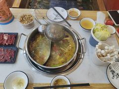 -田村·酸汤鲜牦牛肉火锅(布达拉宫广场店)