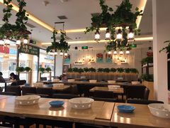大堂-拿渡·水煮鱼麻辣香锅(王府井奥莱·香江小镇店)