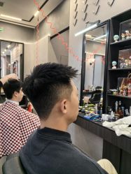 -老肖男士理发店