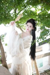 -一揽芳华汉服旗袍体验馆(拙政园店)