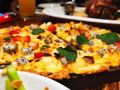 菠萝披萨-1886德国汽车餐厅(外滩十六铺码头店)