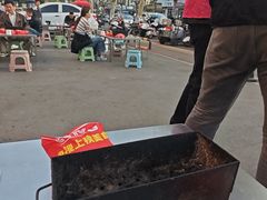 -胡记烧烤(黄山新村总店)