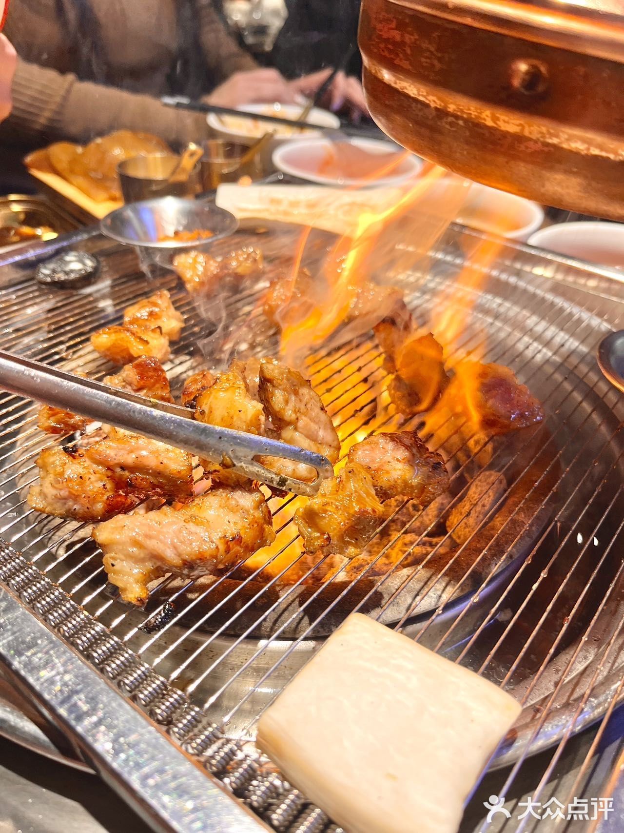 纯韩式口味，却也意外的好吃～店子就在汉江创业园二楼