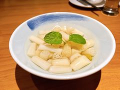 -莲餐厅·湖北菜·潜江小龙虾店(愚园路店)