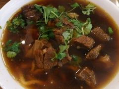 -清真吴记门钉肉饼·喜多利