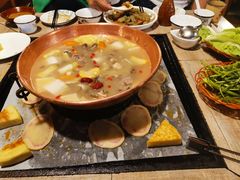 -哈吱喂丽江火塘·牦牛火锅(五一街店)