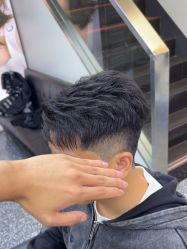 -藤野造型专业烫染接发