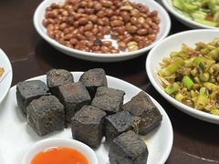 -芦茨金富饭庄·25年老字号·专做稻草鸡