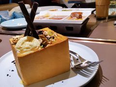 幻彩厚多士配冰淇淋-有璟阁港式餐厅(国贸商城店)