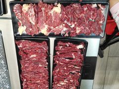 -牛里牛气· 榴莲海鲜鲜牛肉自助火锅·烤肉(横岗店)