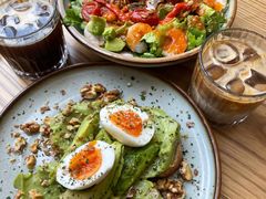 牛油果煮蛋吐司-RAC BAR(安福路店)