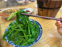 -谢老五跷脚牛肉·非遗传承店