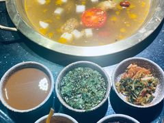 -顶顶汤火牛排火锅·经典铜锅涮肉