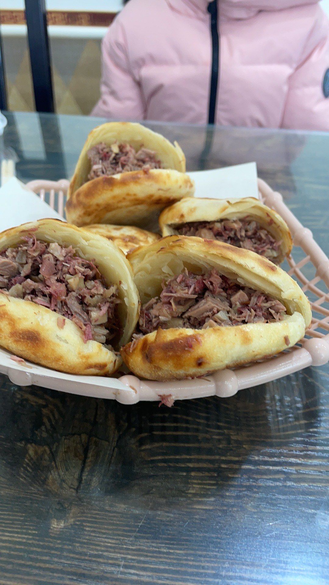 易县最好吃的一个驴肉火