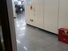-陆家浜路(地铁站)