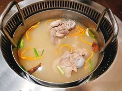 -阿二骨煲(新天地店)