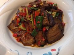 乡里土腊肉-俏湘厨•地道湘菜(建华南路店)