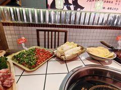 -热火朝天鲜切牛肉火锅(南强街巷店)