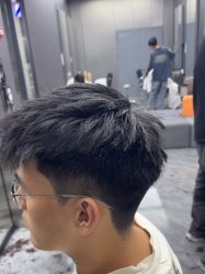 -米可造型烫发染发
