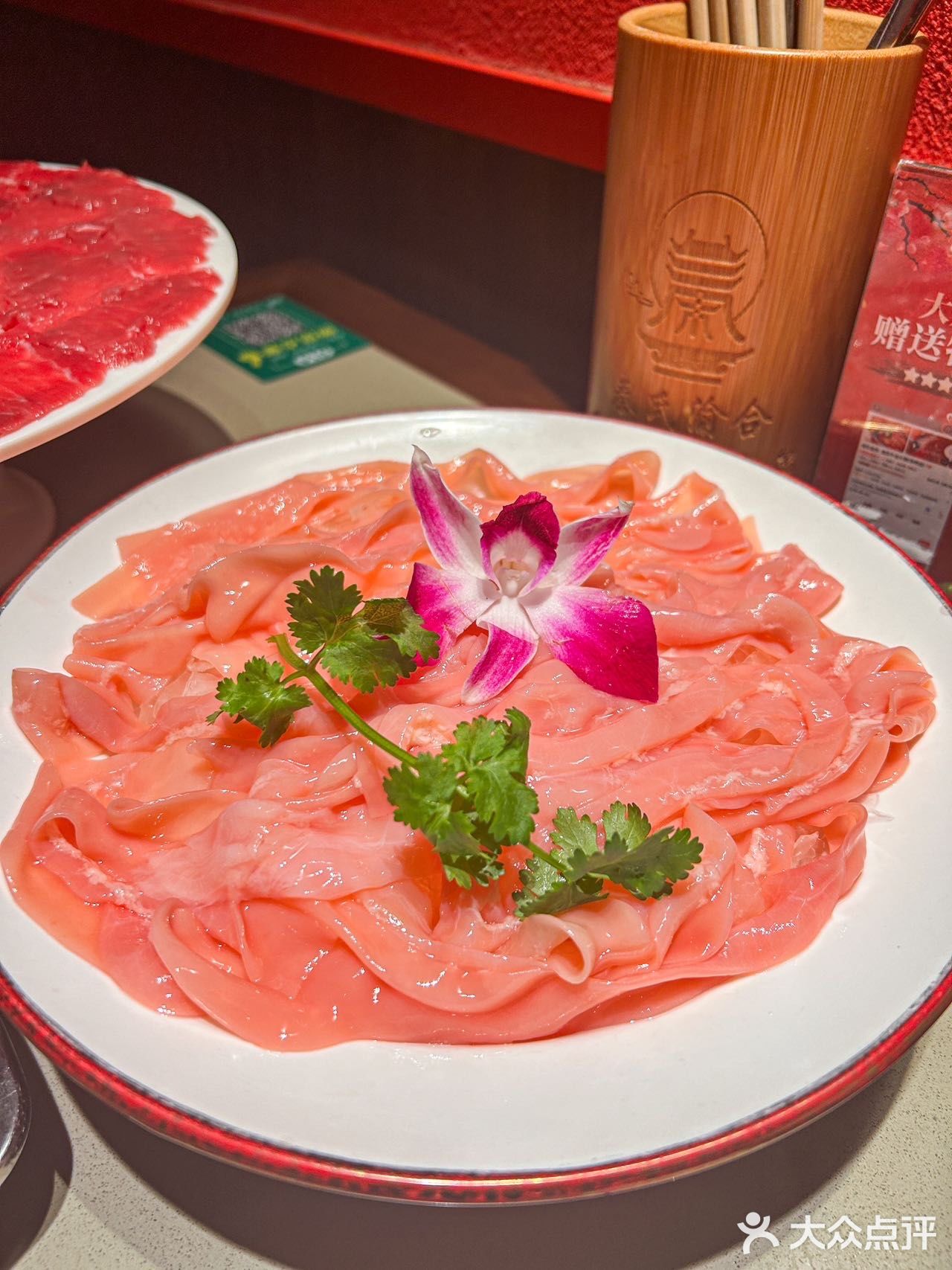 尊嘟不允许你错过这家陪伴老广26年的重庆老火锅店｜秦式渝合