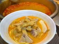 -亚王咖喱鸡米粉面