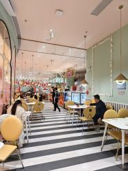 -奈尔宝家庭中心·亲子餐厅(华采天地店)