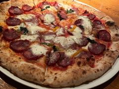 香肠披萨-Malena玛莲娜