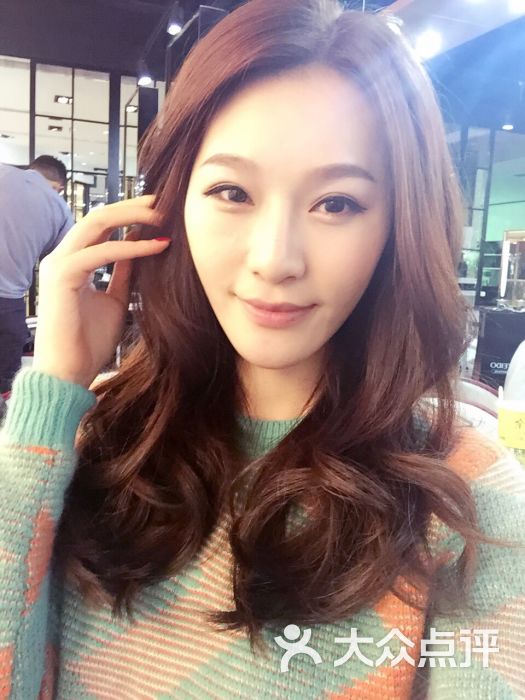 总监孙文_黄雨欣robin